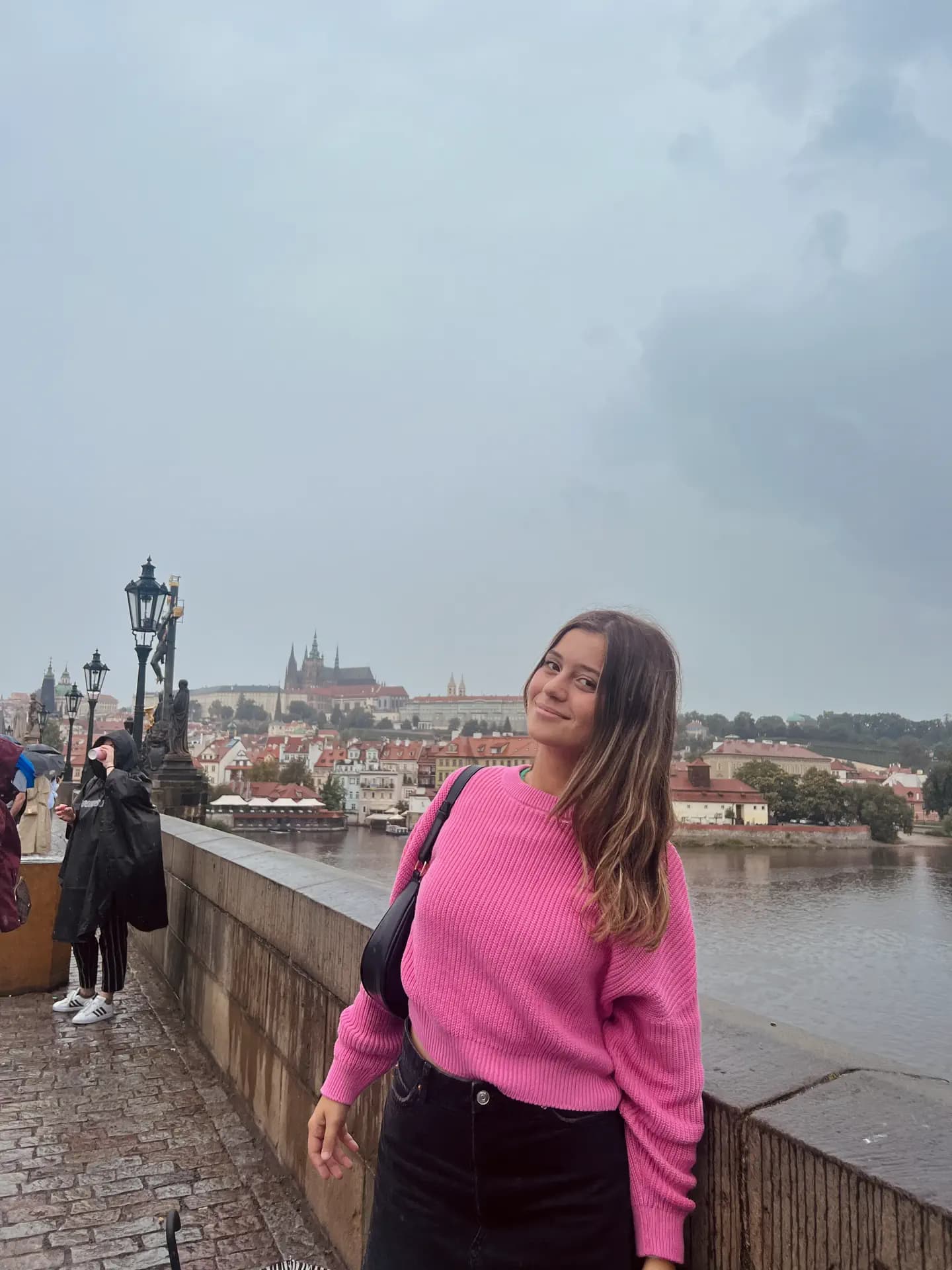 Elena La Barbera Tr 2023 Cze   Rep Ceca   Studentessa   Città   Da Lontano  Pag Programma   Verticale (1)