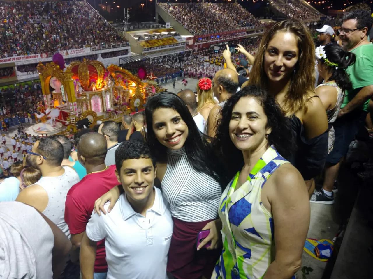 Lisa Giangolini Y Psc N H17 Bra   Brasile   Studentessa   Famigilia Ospitante   Sport   Stadio   Pag Programma   Orizzontale