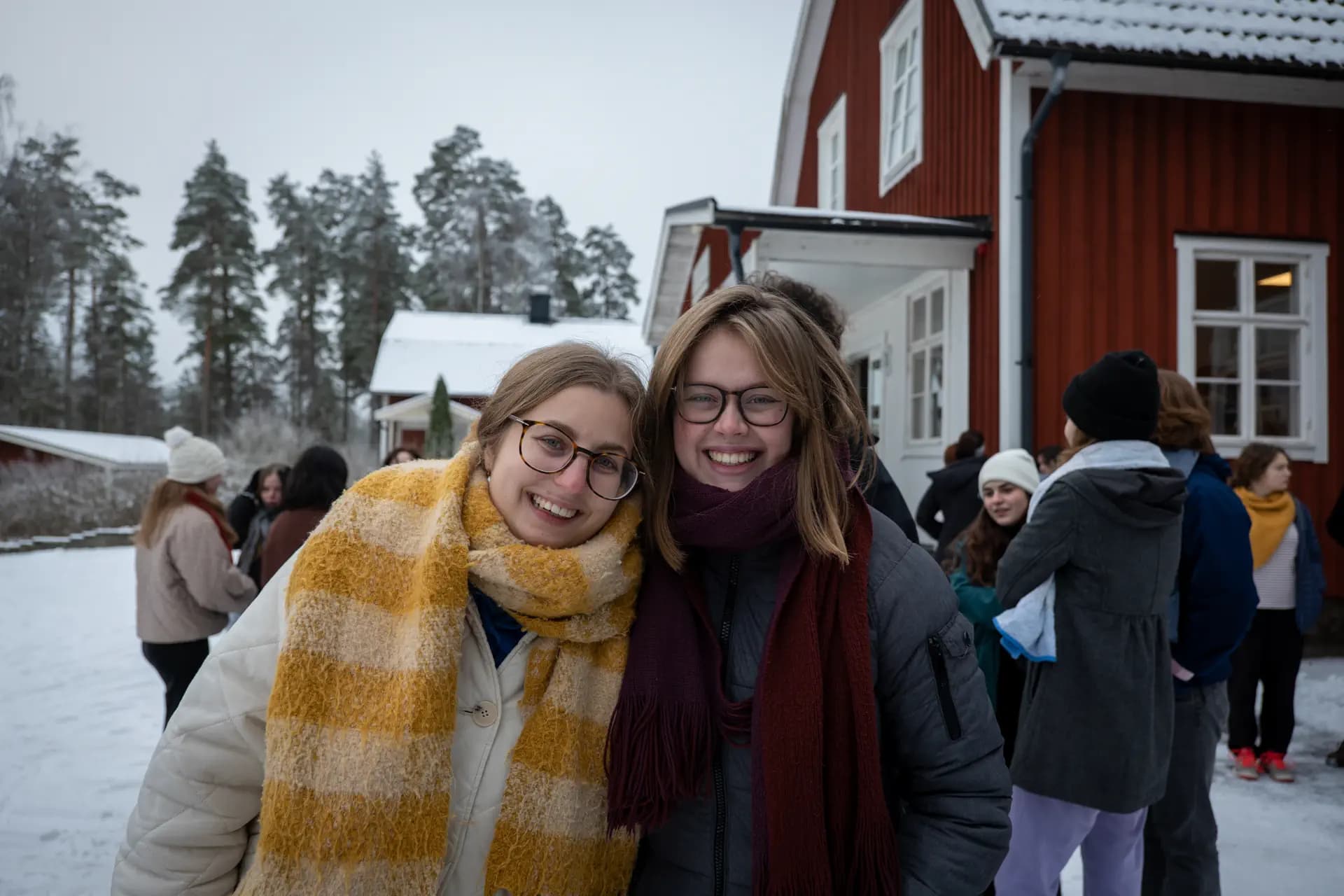 Afs IP   Svezia   Studentesse   Neve   Pag Paese  Orizzontale (8)