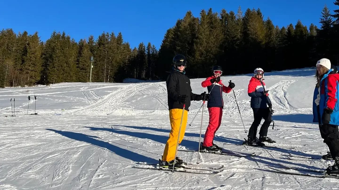 Jacopo Barsotti Y Psc Nh 2023 Svk   Rep Slovacca   Studente   Amici   Neve   Pag Programma   Verticale