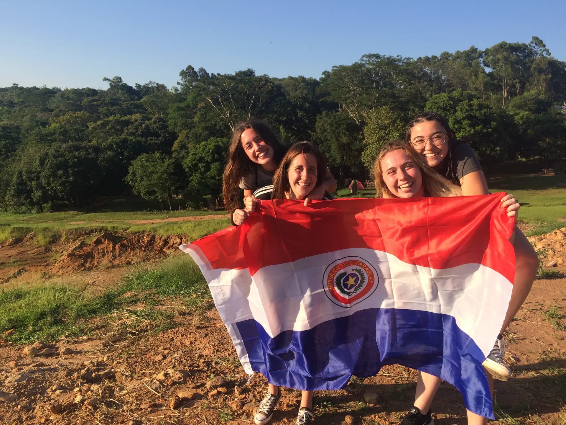 Michela Loddo Y Psc Nh 2017 Par Paraguay Studentessa Bandiera Pag Programma Orizzontale (1)