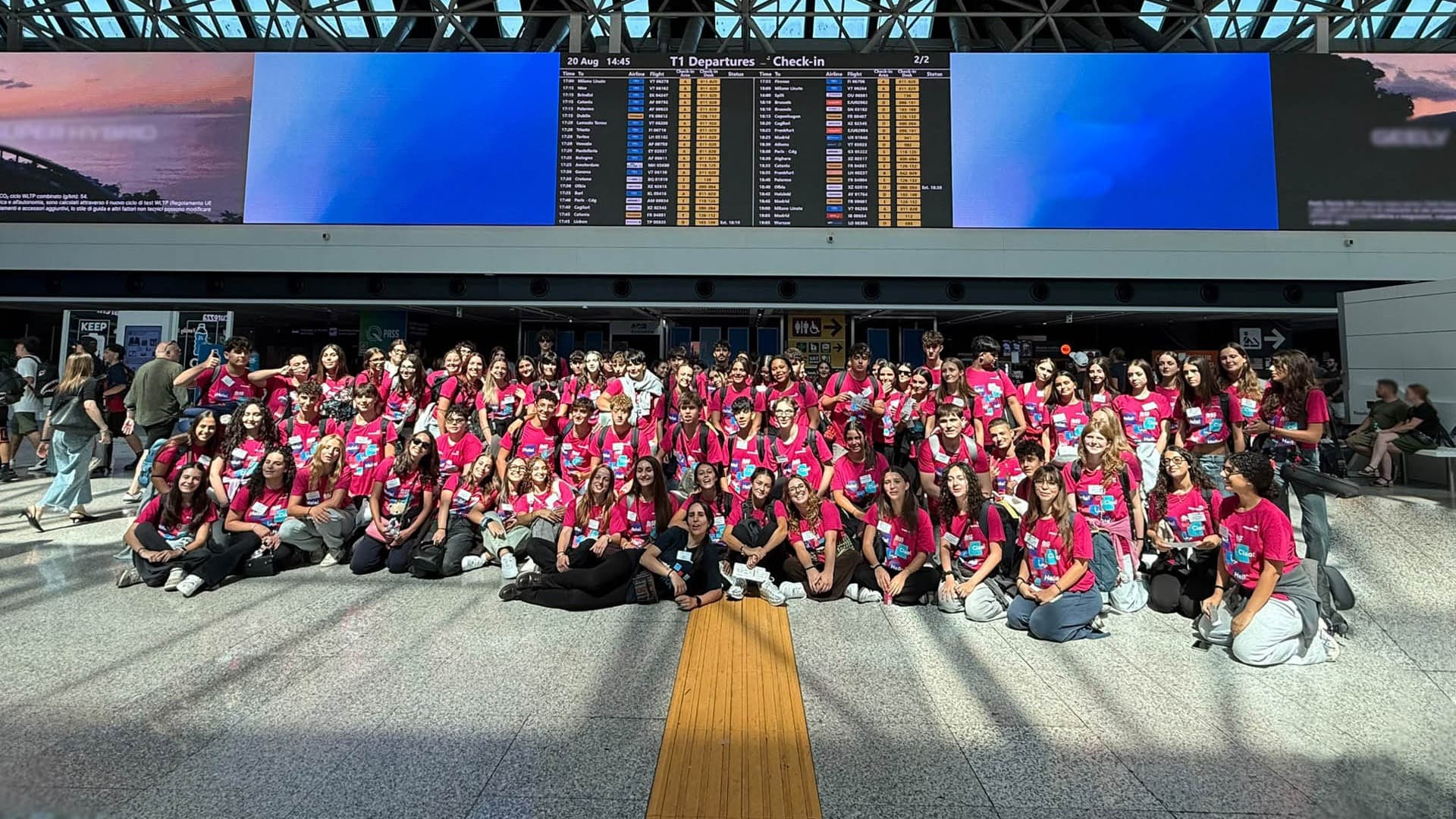 Gruppo Studenti Magliette Aeroporto