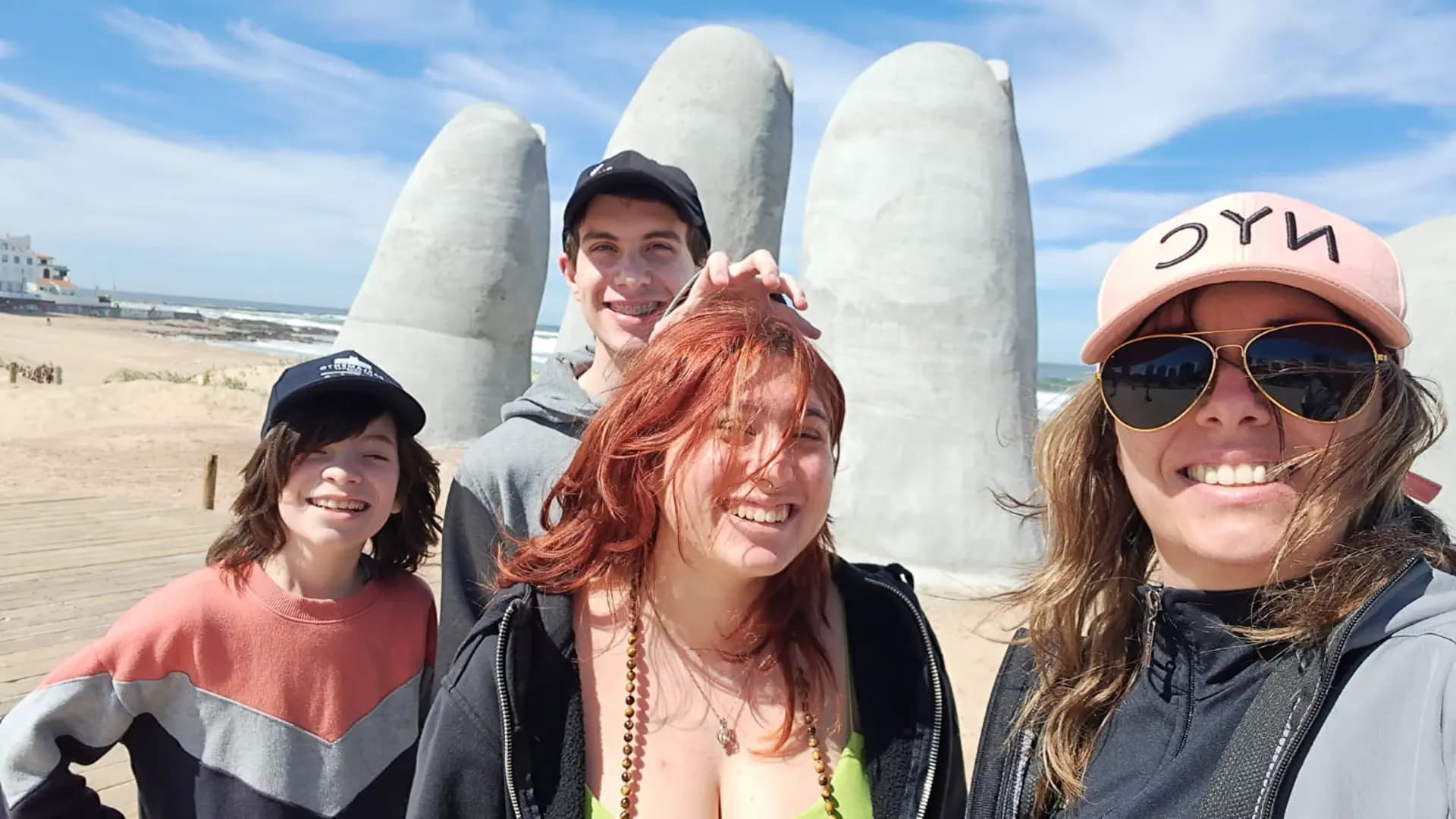 Giulia De Cunsolo Smuru 2023 Uruguay Studentessa Amiche Pag Programma Orizzontale (10)
