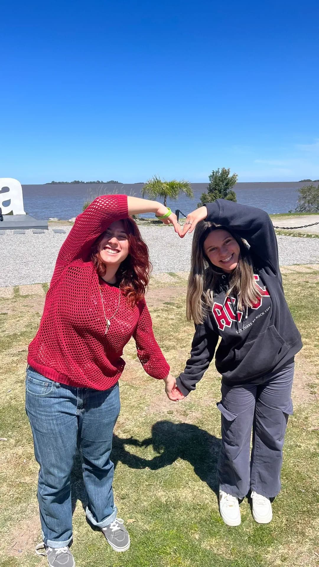 Giulia De Cunsolo Sm Uru 2023 Uruguay Studentessa Amiche Pag Programma Verticale (15)