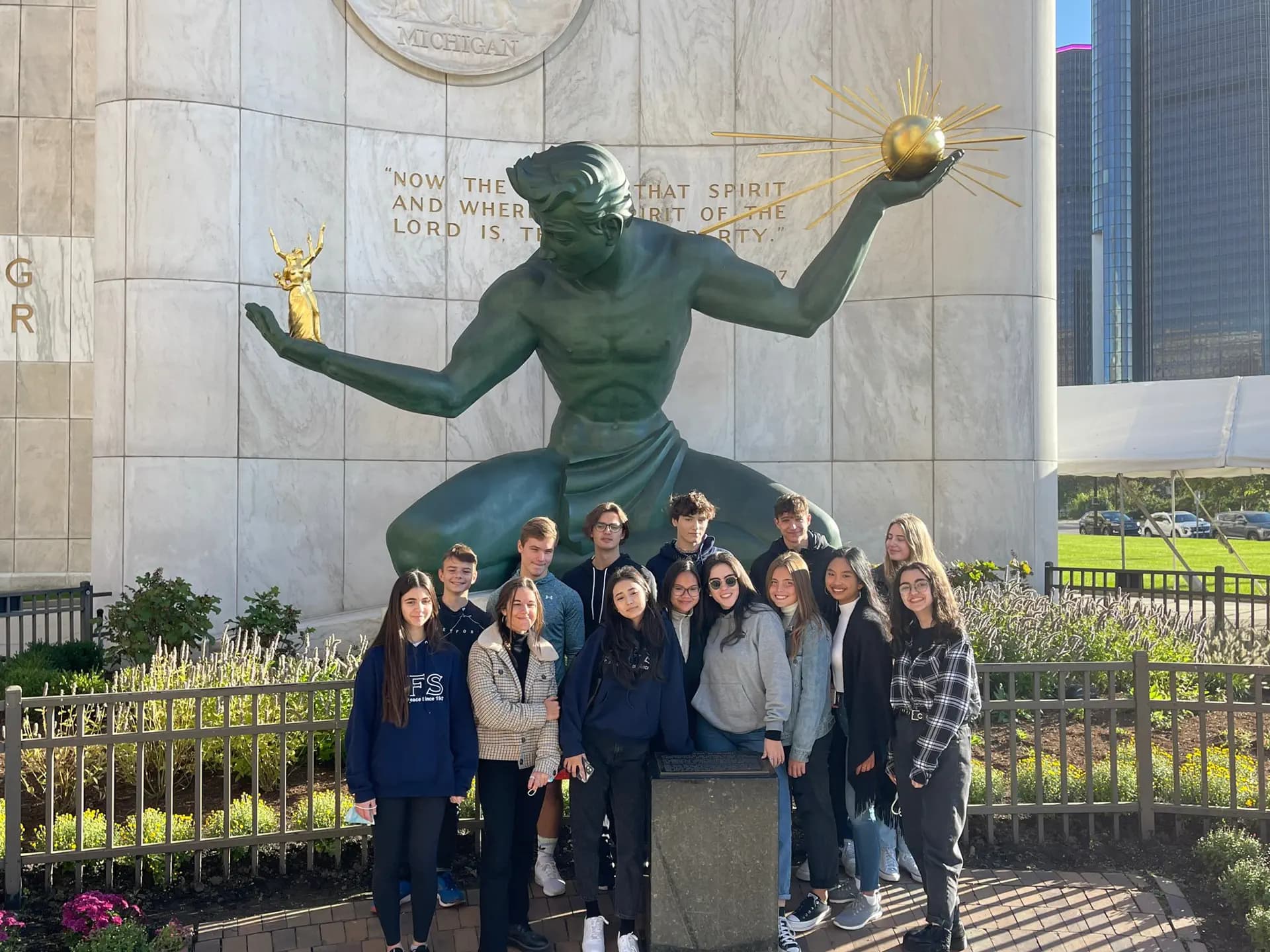 Alessandra Piccolo Y Psc Nh 2021 Usa Stati Uniti Studentessa Gruppo Monumento Pag Programma Verticale (4)