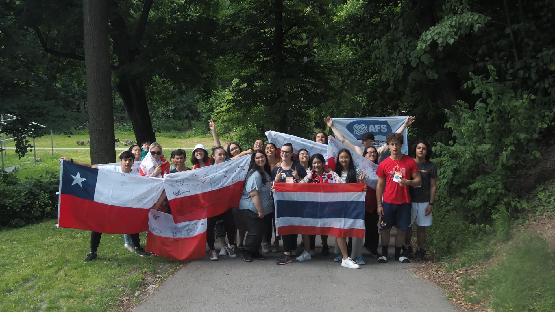 Mariateresa Gallone Y Psc Nh 2021 Pol Polonia Studentessa Gruppo Vbandiere Pag Programma Orizzontale (1)