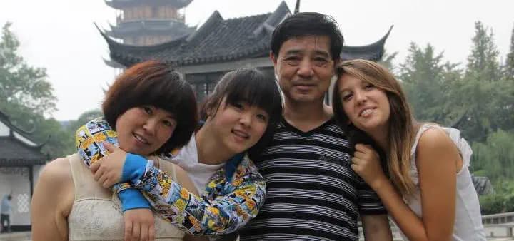 Giorgia Davidonic Cina Studentessa Famiglia Ospitante Monumento Pag Programma Orizzontale (2)